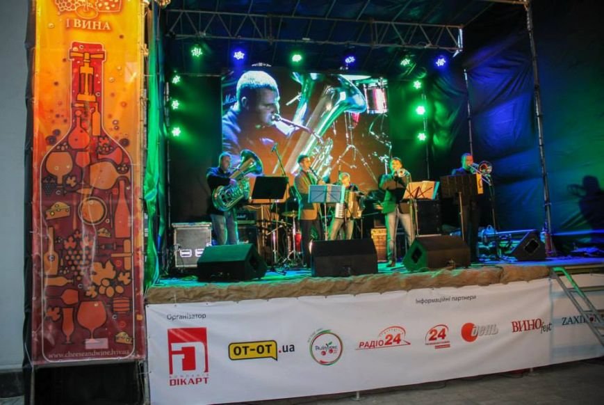 1394042_564203920312971_1172242605_n