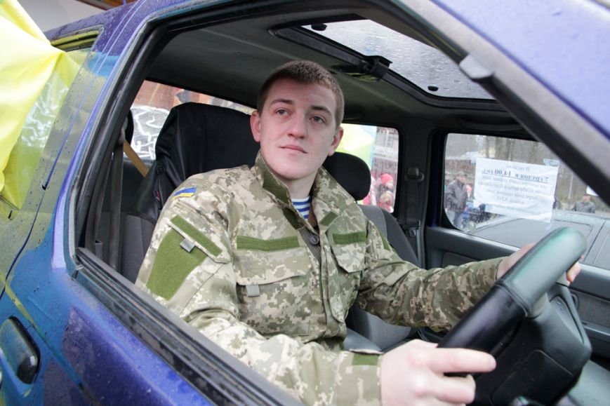 Львів’яни разом із росіянами зібрали гроші на всюдиходи до АТО (ФОТОРЕПОРТАЖ) (фото) - фото 2 Львів’яни разом із росіянами зібрали гроші на всюдиходи до АТО (ФОТОРЕПОРТАЖ) (фото) - фото 2