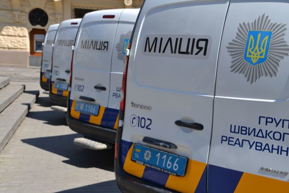 Реформа міліції на Львівщині: перший пішов (фото) - фото 1 Реформа міліції на Львівщині: перший пішов (фото) - фото 1