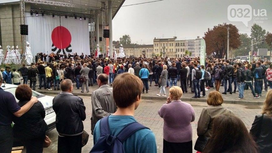 Відкриття торгового центру, тисяча квитків і кавовий фестиваль, - як Львів прожив минулий тиждень у фотографіях (фото) - фото 8