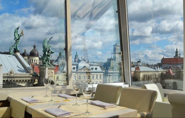 670x400-panorama-restaurant-465589