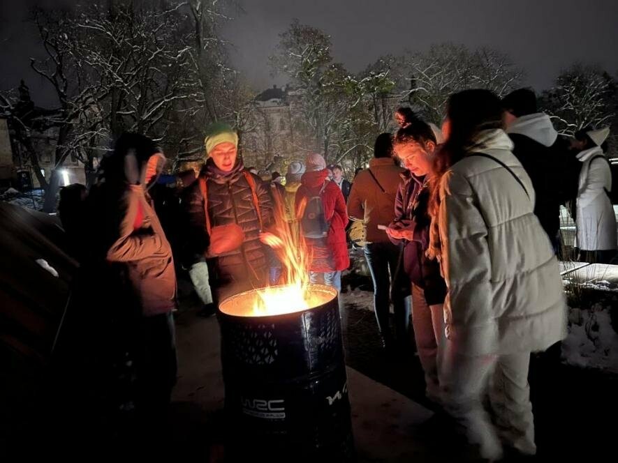 На Меморіалі Героїв Небесної Сотні у Львові запалили Ватру Гідності, - ВІДЕО