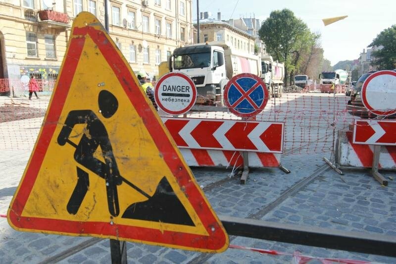 На вулиці Шевченка у Львові розпочинають ремонтувати найскладнішу ділянку дороги