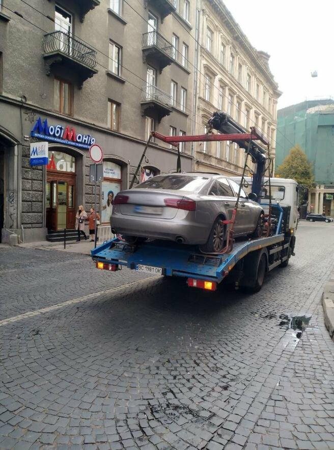 Лише за тиждень інспектори паркування у Львові виписали штрафів на понад 2 млн гривень 