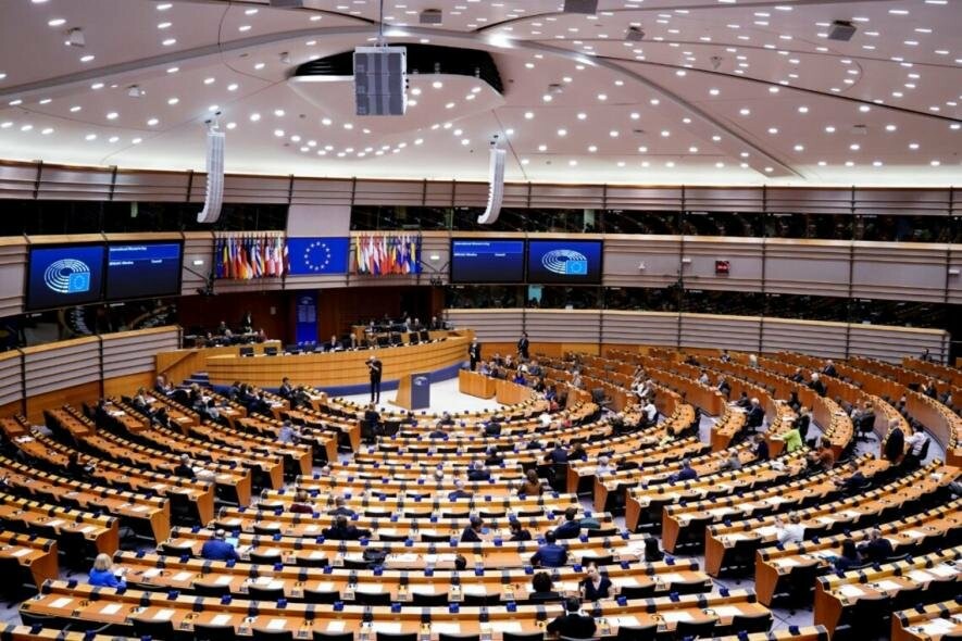 Вступ України в ЄС: депутати Європарламенту ухвалили резолюцію про надання статусу кандидата 