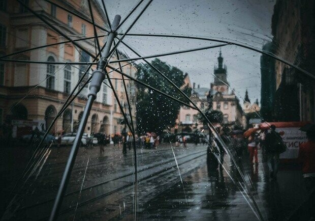 Погода у Львові 14 вересня: синоптики оголосили штормове попередження