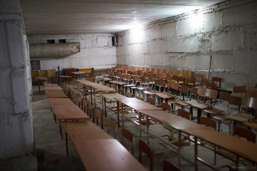 У деяких львівських школах буде інтернет в бомбосховищах: перелік навчальних закладів 