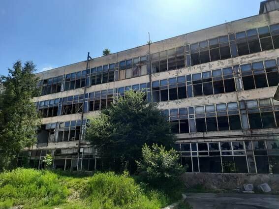 У Львові виставили на продаж закинутий науковий інститут біля "Кінескопа"