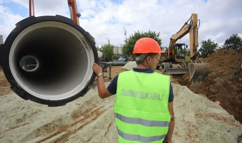 У Львівській міськраді обіцяють владнати проблему з тиском води на деяких вулицях Рудно