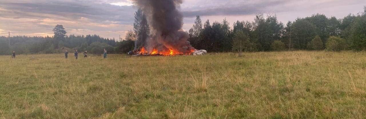  У росії розбився приватний літак, в якому летів ватажок ПВК «Вагнер» Пригожин, - ФОТО, ВІДЕО