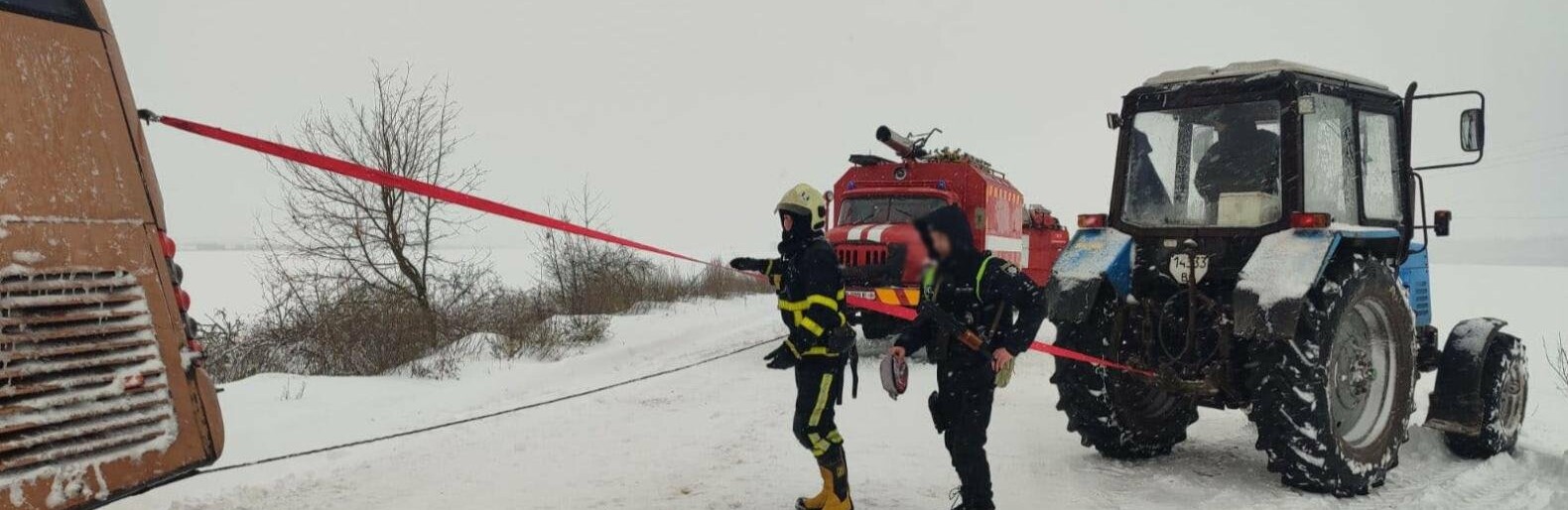 На Львівщині ДСНС врятувала від негоди близько 50 людей, - ФОТО