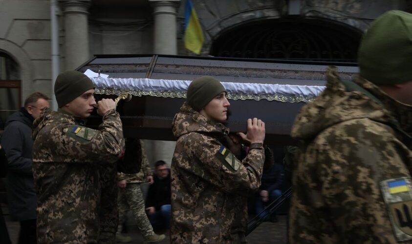 Львів попрощається із двома захисниками, які загинули на війні