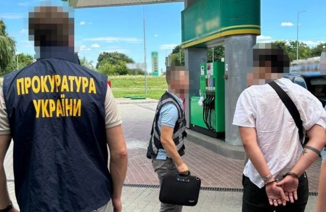 На Львівщині затримали чоловіка, який 5 500 євро переправляв ухилянтів за кордон