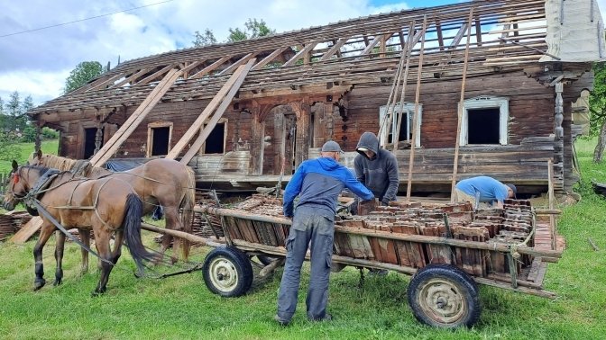 На Львівщині з’явився новий експонат – унікальна бойківська хата початку ХХ століття