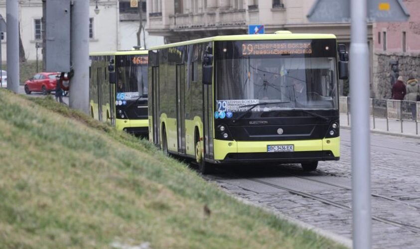 У Львові шукають на роботу водіїв громадського транспорту