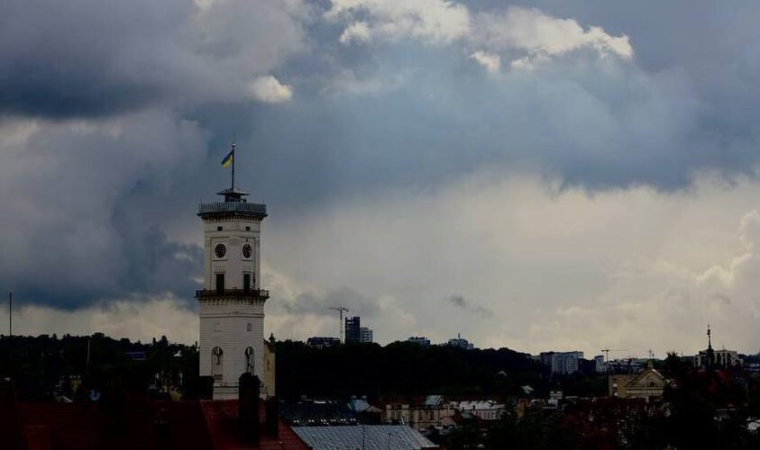 До +35 та грози: прогноз погоди у Львові на сьогодні 