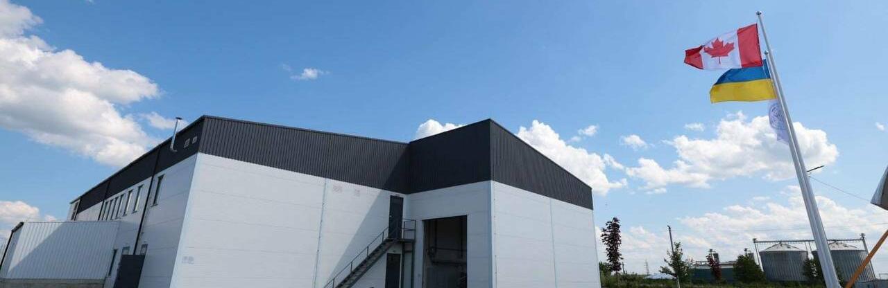 Перший в Україні: на Львівщині запрацював кооперативний молокопереробний завод