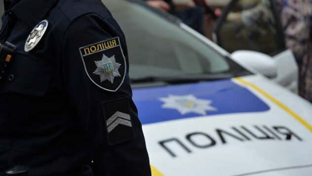 Поліція у Львові затримала порушника ПДР, який виявився у крадієм у розшуку