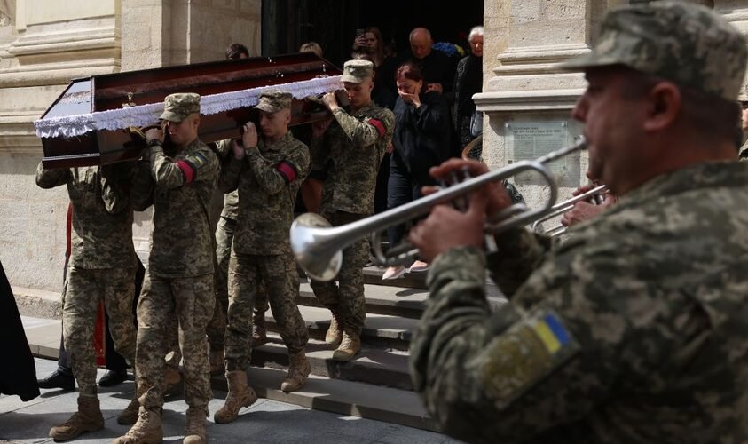 Сьогодні Львів попрощається із двома захисниками, - ФОТО