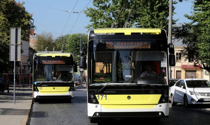 У Львові безкоштовно вчитимуть водіїв трамваїв та тролейбусів: як записатися 