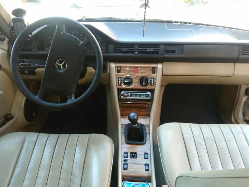 Мерседес w124 салон