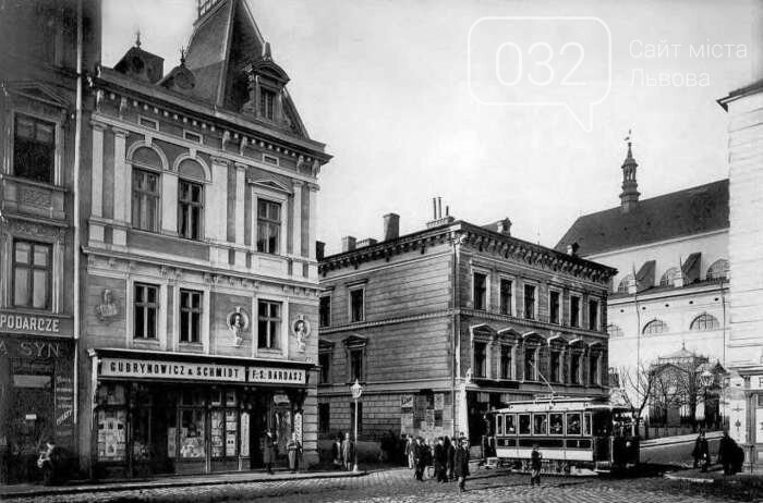 Книгарня “Губриновича і Шмідта” на вул. Театральній. Фото 1894 року Книгарня “Губриновича і Шмідта” на вул. Театральній. Фото 1894 року