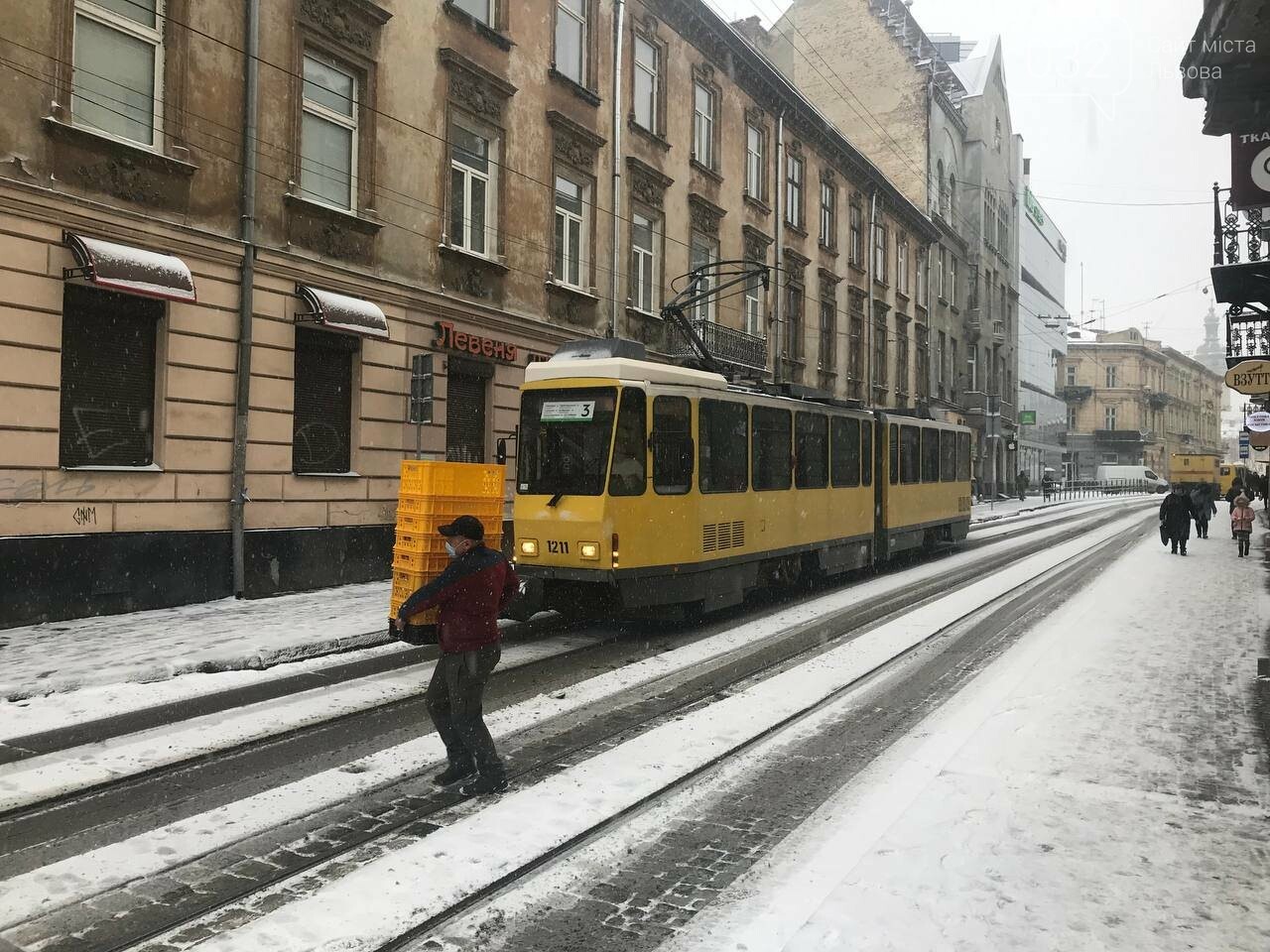 У Львові засніжило: центральні вулиці міста, Фото: 032.ua