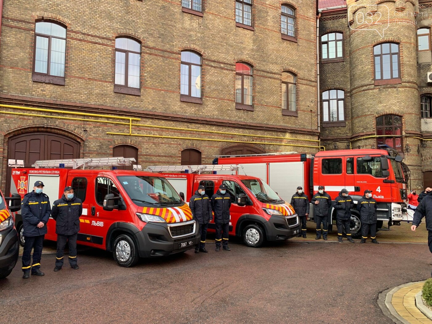 Служба ДСНС Львівщини отримала нові службові авто