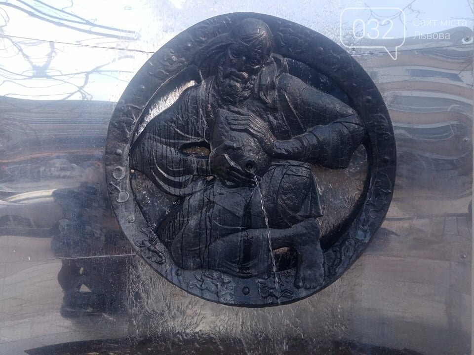 Фонтан "Водолій", Фото: 032.ua