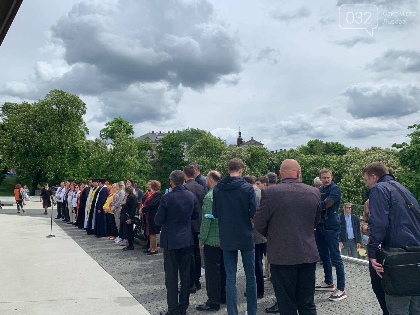 До Дня Героїв у Львові урочисто підняли державний прапор, Фото - 032.ua
