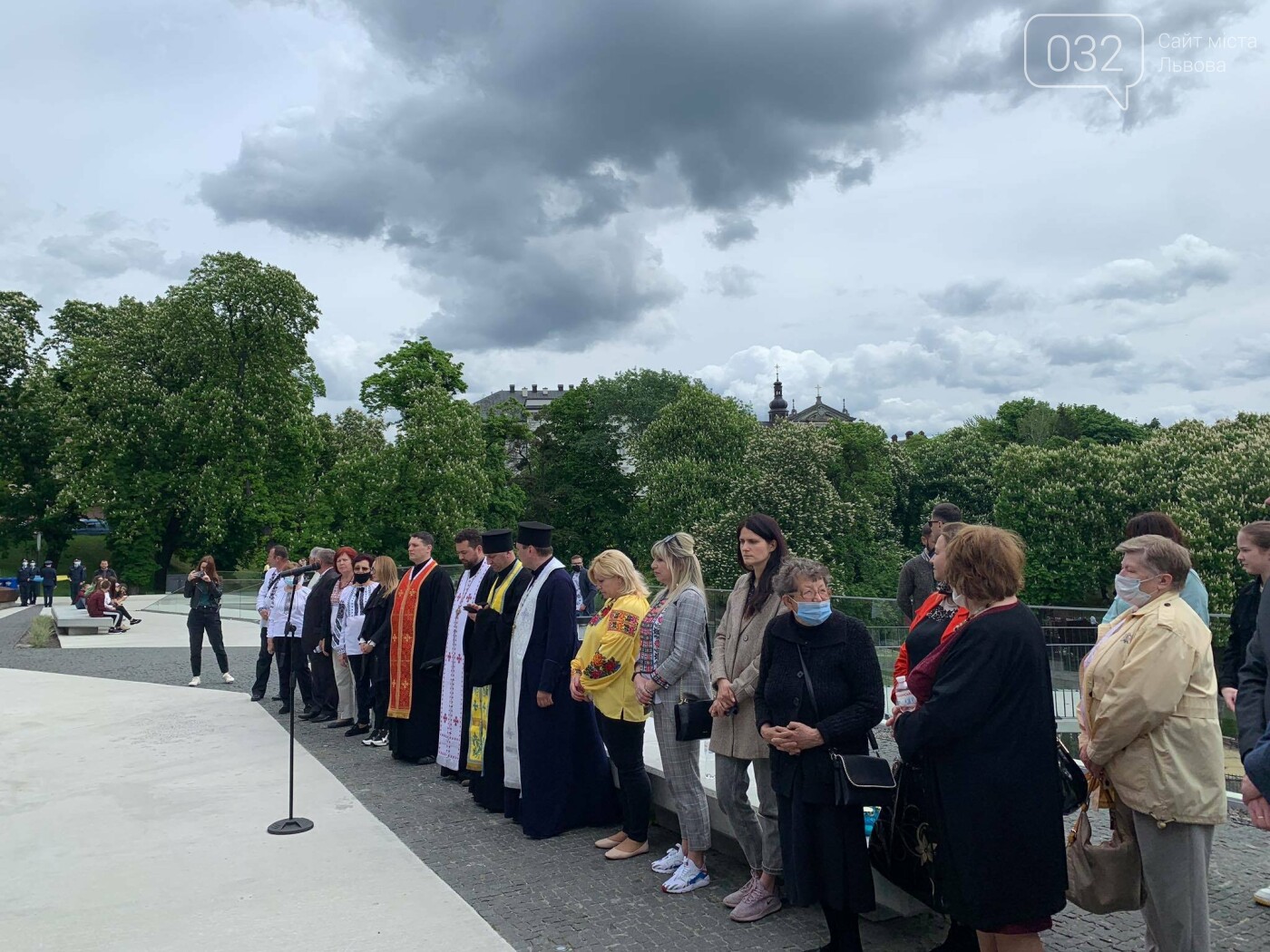 До Дня Героїв у Львові урочисто підняли державний прапор, Фото - 032.ua