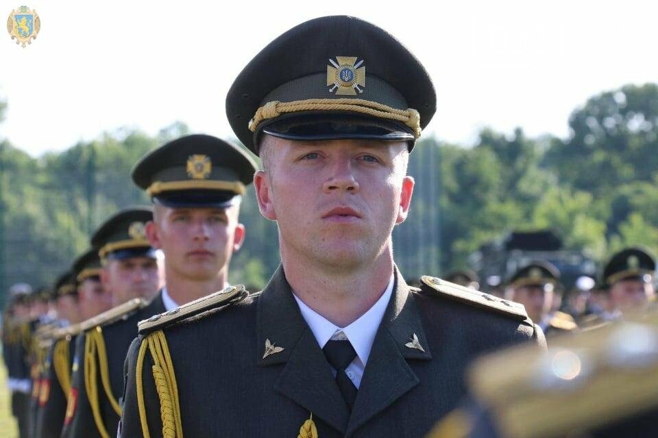 На Львівщині відбулась церемонія випуску майже 600 офіцерів Національної академії сухопутних військ, - ФОТО, фото-3, Фото: ЛОДА