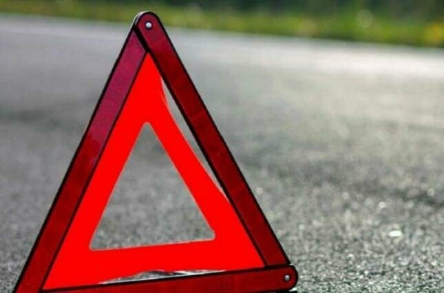 На Бродівщині 38-річний водій не впорався з керуванням та з'їхав у кювет: є постраждалі