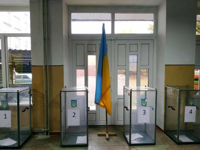 У одній з львівських партій заявили про підкуп виборців у Франківському районі