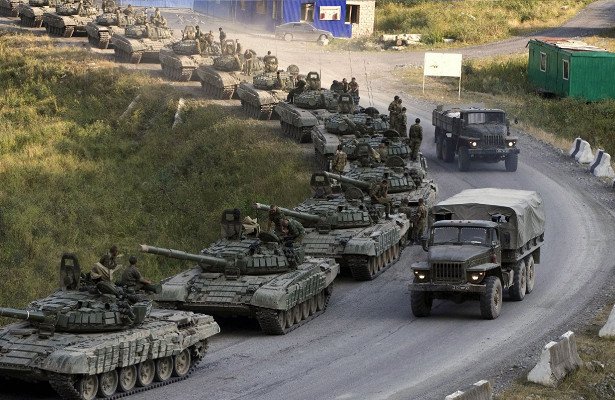 У Кремлі оголосили про закінчення «навчань» на кордоні з Україною: російські війська повертаються в місця дислокації