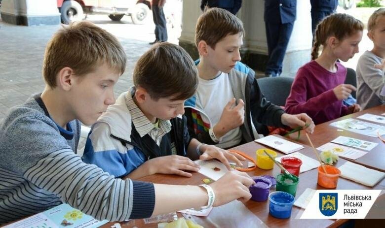 Оперативний штаб рекомендує відновити роботу позашкілля у Львові з 4 травня