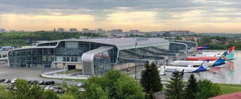 Припинення авіарейсів до Білорусі: що розповіли у аеропорту 