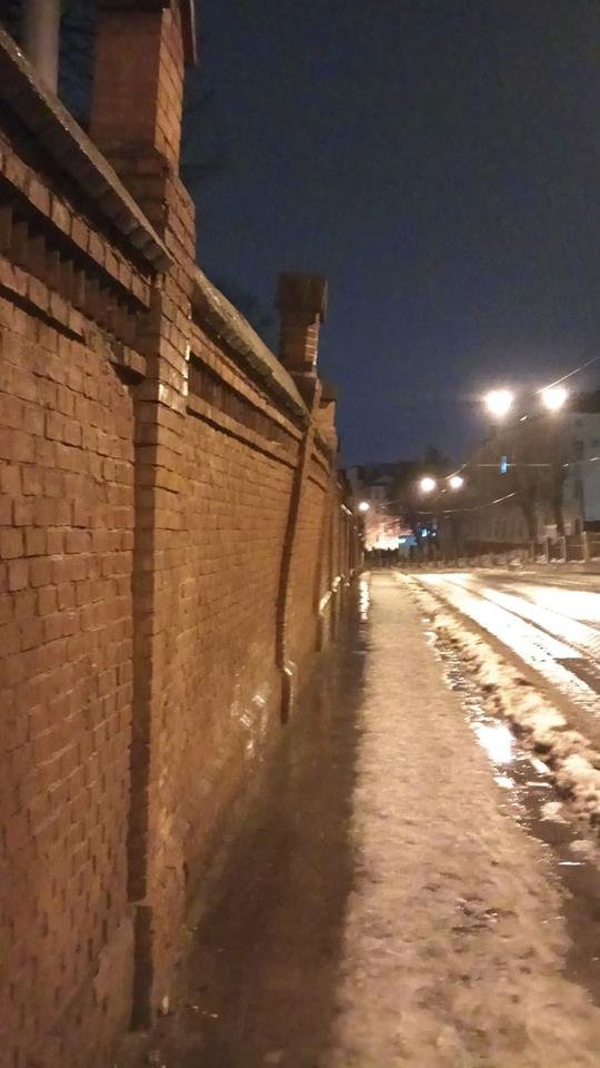 Фото муру: ЛМР