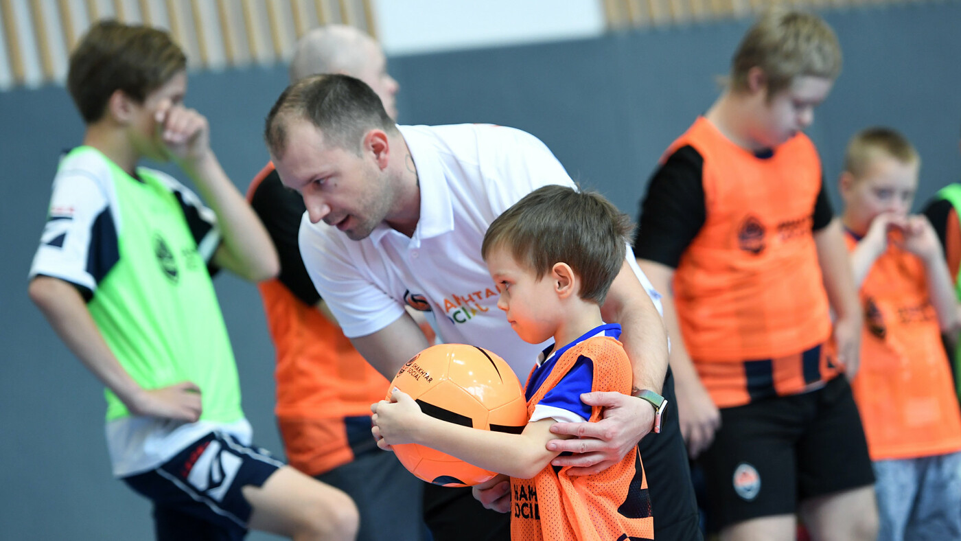 Інклюзивні тренування у Києві, фото надані ФК "Шахтар"