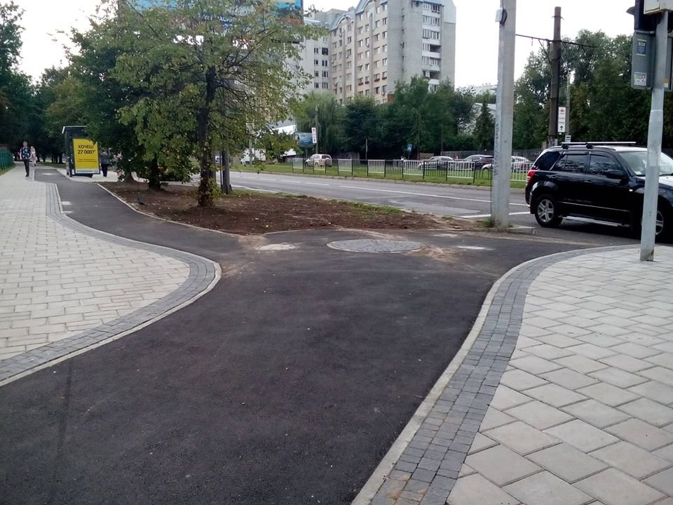 Велодоріжка на вул. Княгині Ольги/фото "Зручного міста" Велодоріжка на вул. Княгині Ольги/фото "Зручного міста"