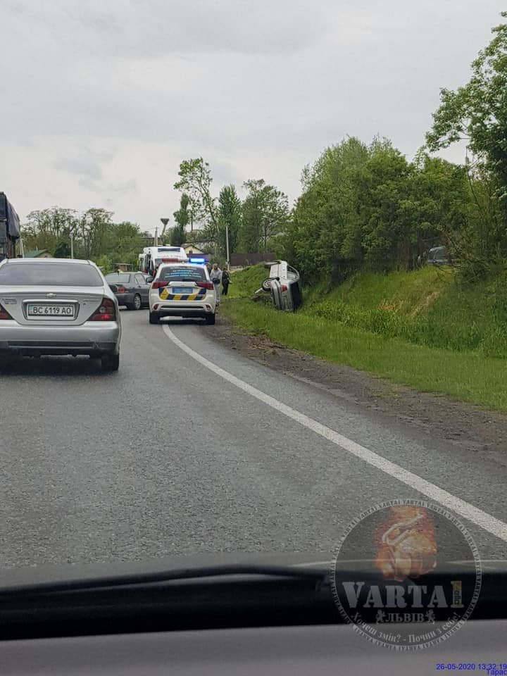 ДТП у Підгірному, фото поліції та Ігора Зінкевича