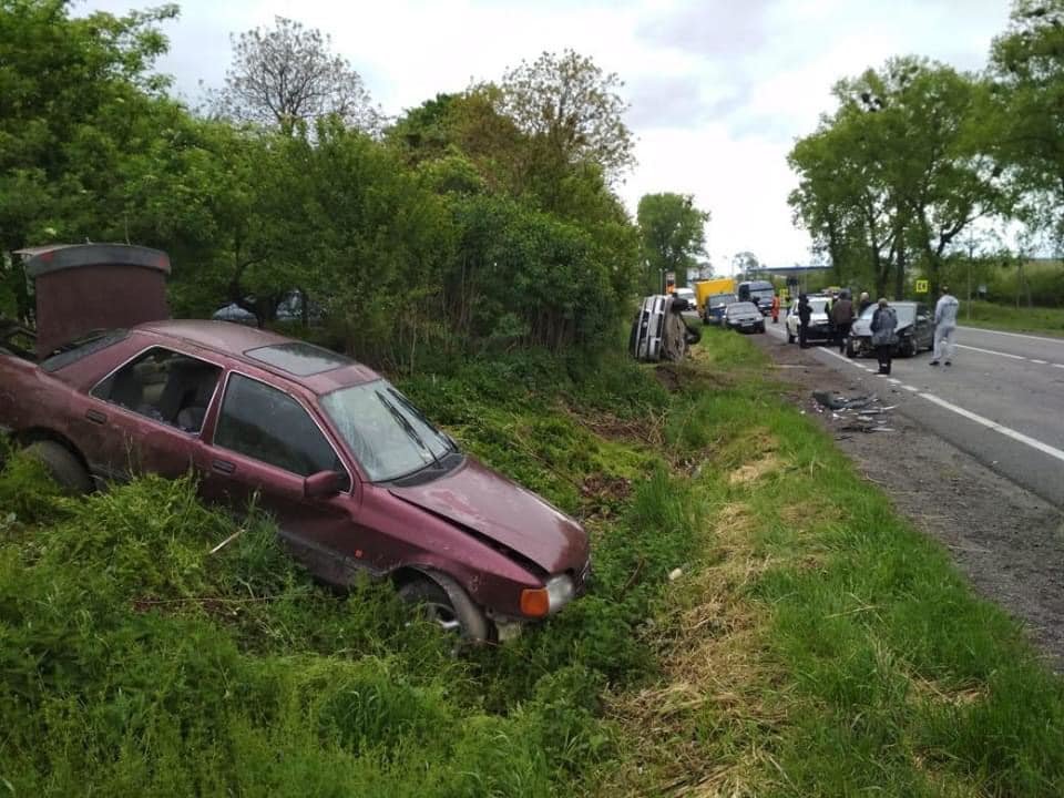 ДТП у Підгірному, фото поліції та Ігора Зінкевича