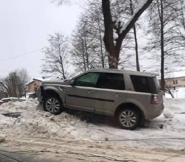 Фото - zaxid.net, ДТП у Брюховичах 17 лютого ДТП у Брюховичах 17 лютого