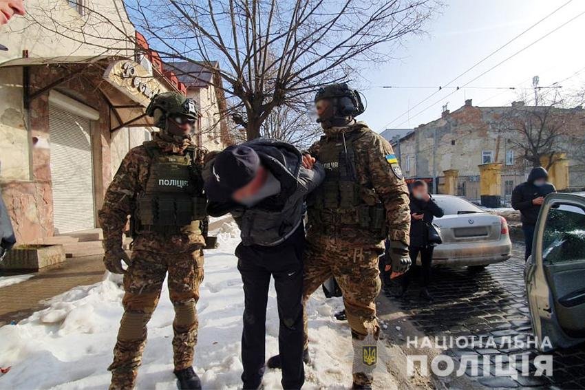 Поліцейські викрили членів злочинної групи, які займалися наркобізн... Поліцейські викрили членів злочинної групи, які займалися наркобізнесом, Фото: поліція Львівщини