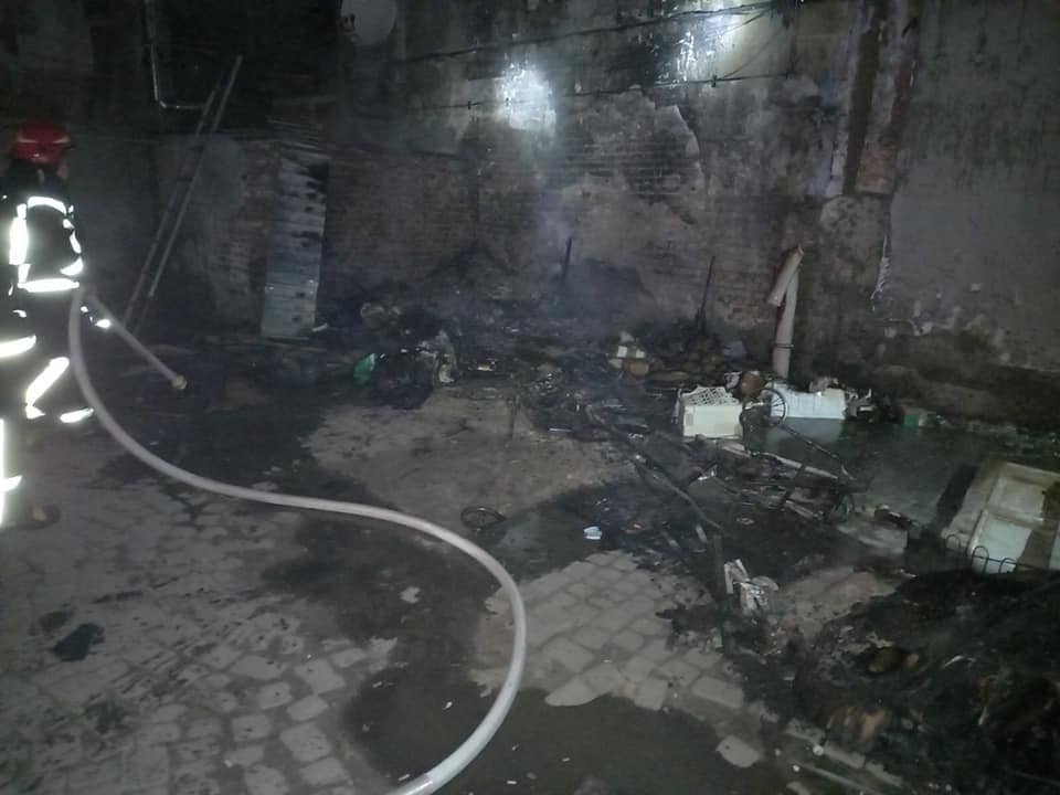 Під час пожежі у центрі Львова вогнеборці врятували жінку, - ФОТО
