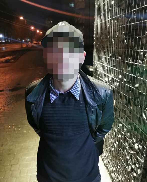 У Львові затримали чоловіка, який пограбував ломбард 