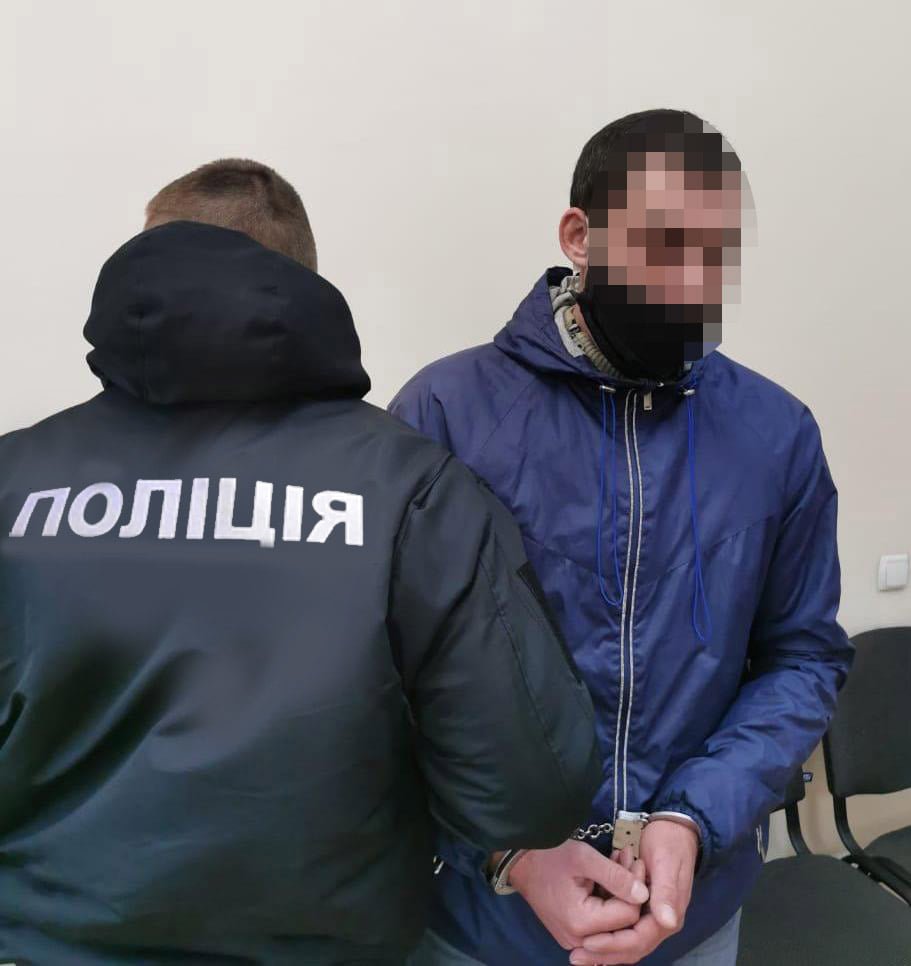 Фото: поліція Львівщини, Поліція впіймала львів'янина, який пограбував пенсіонерок Поліція впіймала львів'янина, який пограбував пенсіонерок