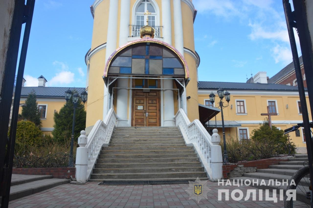 На Львівщині обікрали церкву: підозрюють 15-річних мешканців, - ФОТО