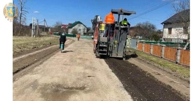 На Львівщині ремонтують дорогу Боляновичі - Верхівці
