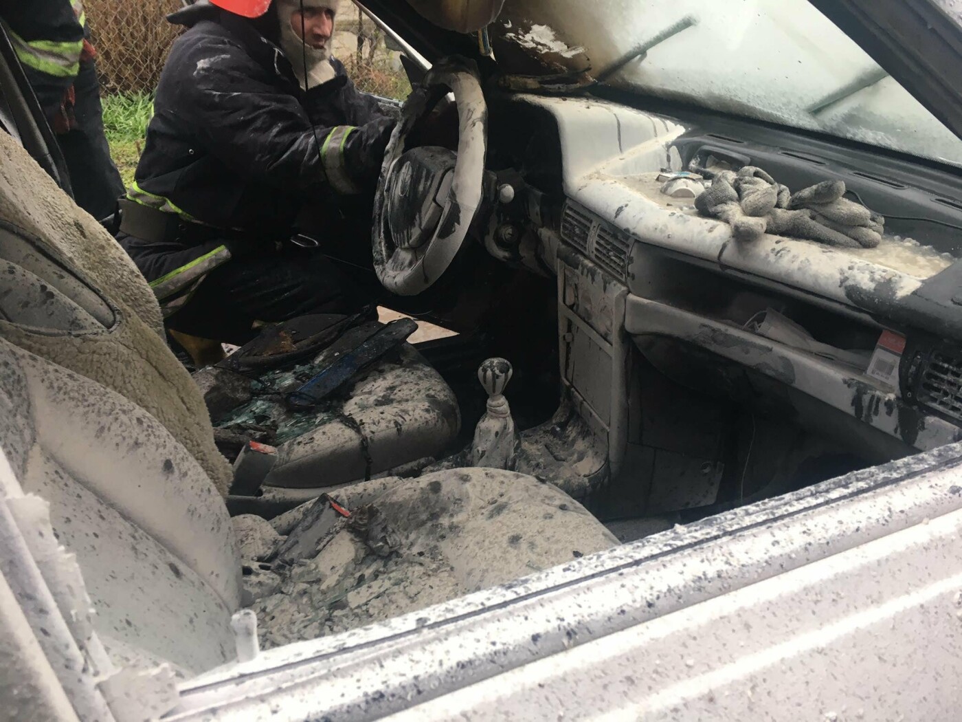 На Львівщині горів автомобіль, Фото - ДСНС Львівщини